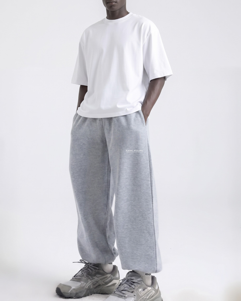 CORE 1.0 - Lightweight Cuffed Sweats - Light Grey