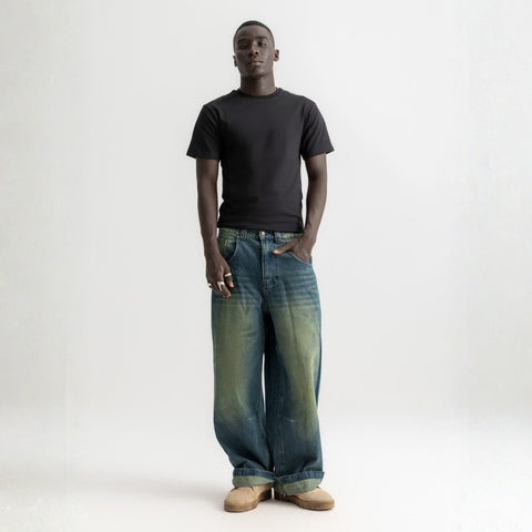 Men’s basic fitted t-shirt in black, front view showcasing slim fit and minimalist design