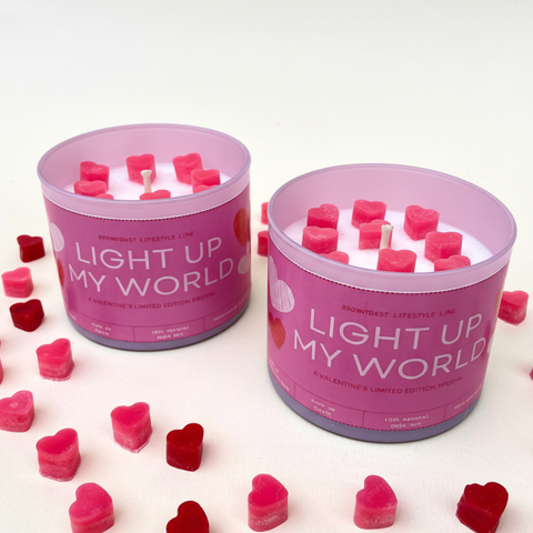 BROWNTOAST Dopamine Decor Candle — handcrafted gourmand and seasonal candles made with natural palm wax and cotton wick. Available in multiple scents and sizes.