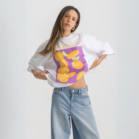 Oversized white t-shirt with bold Termes illustration, 100% cotton.